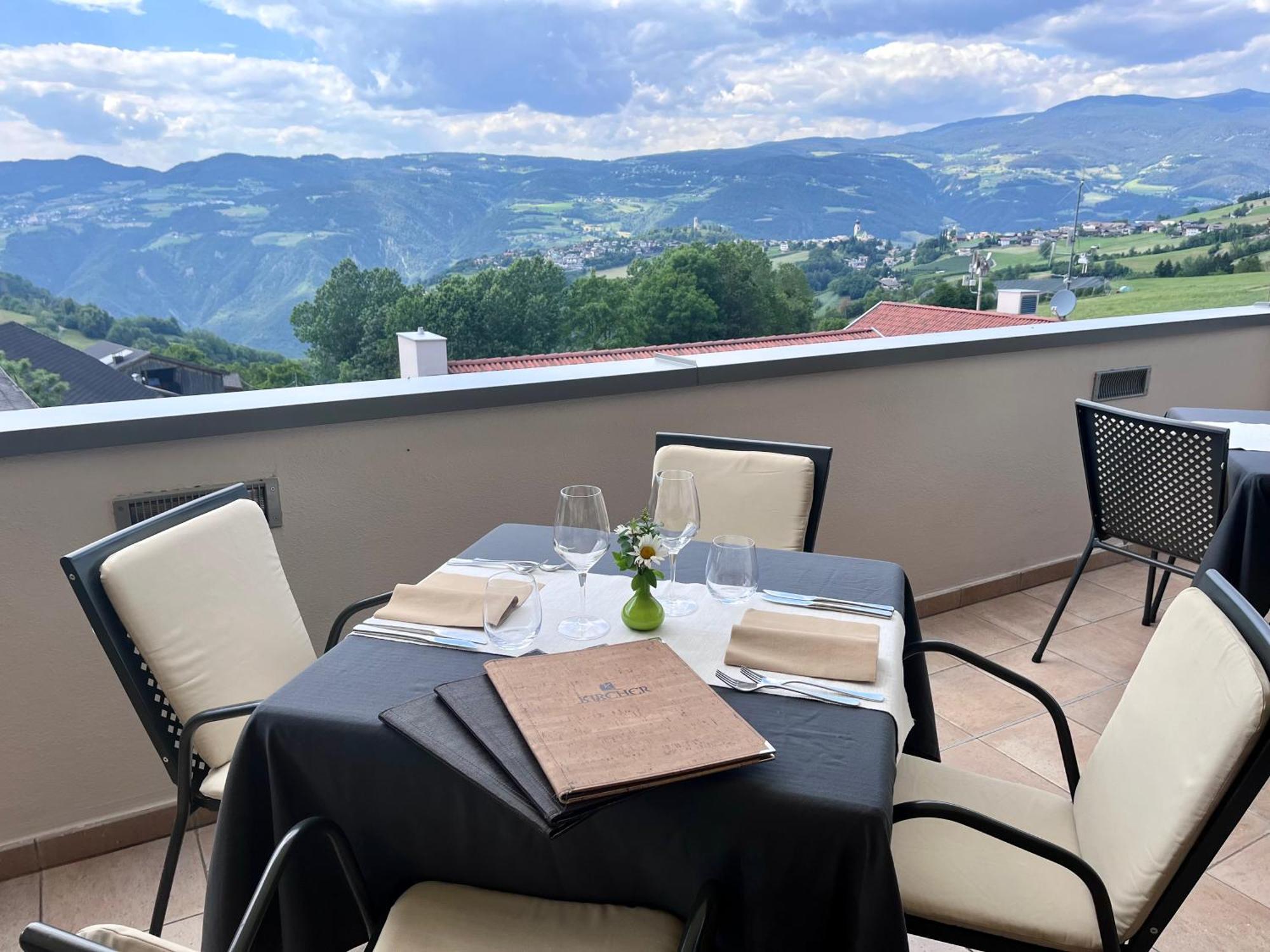 Hotel Gasthof Kircher Fie allo Sciliar Exterior photo